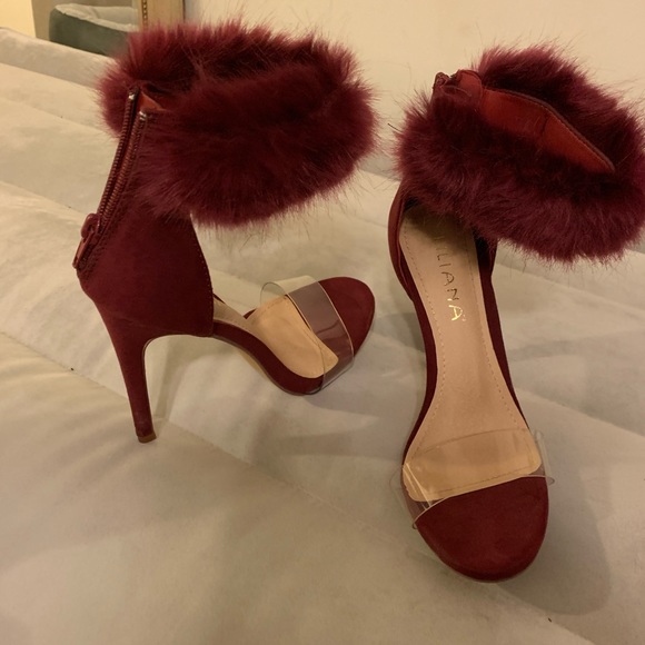 Heels - Picture 3 of 4